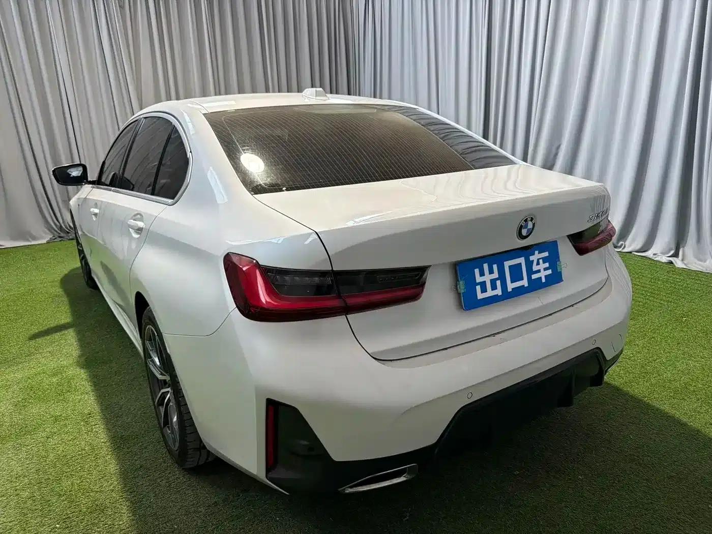 2023 BMW 3 Series 320Li M Sport Package — миниатюра 5