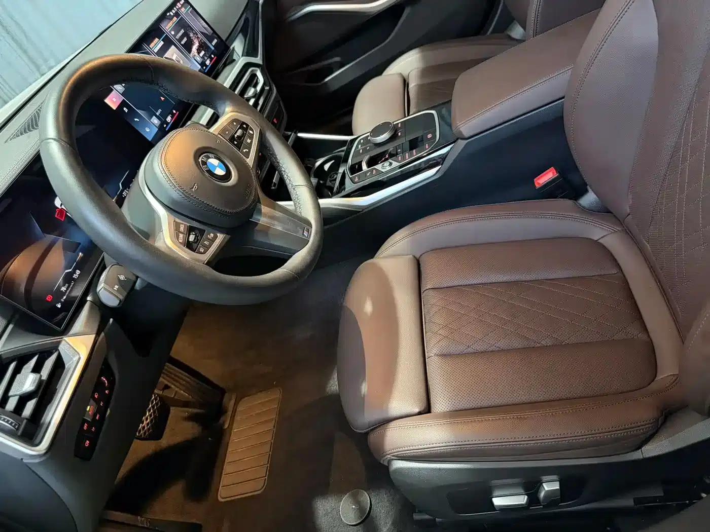 2023 BMW 3 Series 320Li M Sport Package — миниатюра 7