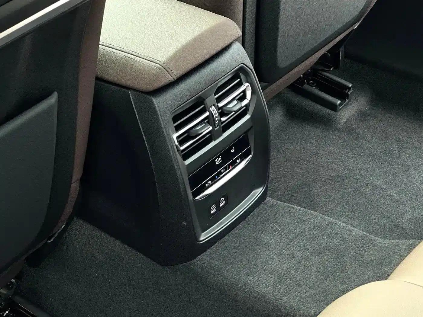 2020 BMW 3 Series 320Li M Sport Package — миниатюра 7