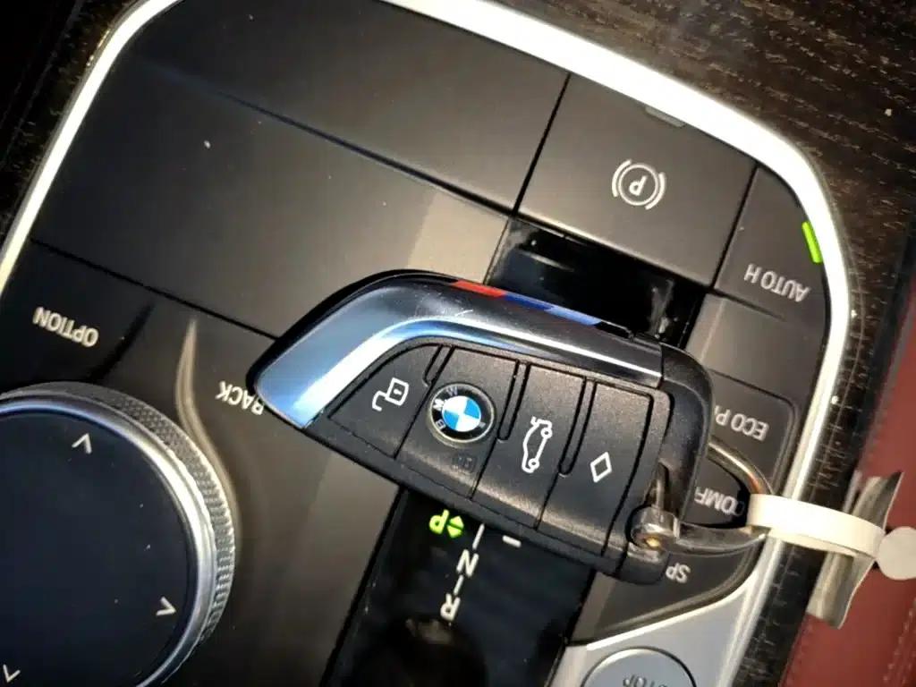 BMW 3 Series 2021 Facelift II 325Li M Sport Package — миниатюра 9
