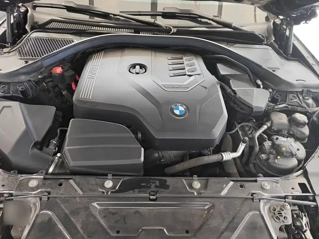 2020 BMW 3 Series 330i M Sport Shadow Edition — миниатюра 17