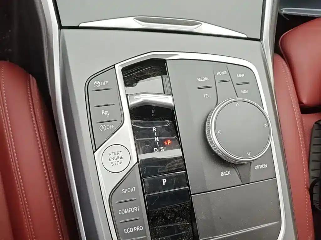 2025 BMW 3 Series 325i M Sport Package — миниатюра 21
