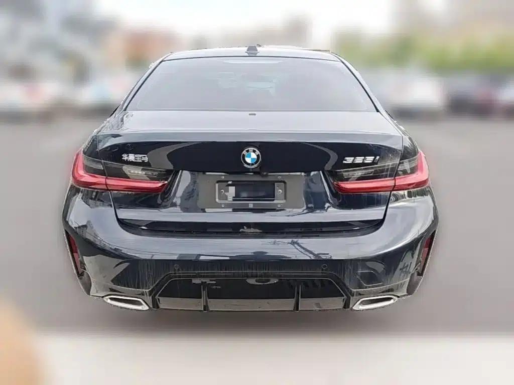 2025 BMW 3 Series 325i M Sport Package — миниатюра 10