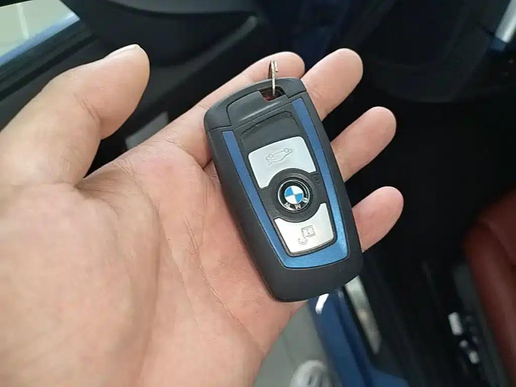 2019 BMW 3 Series 320i M Sport Package — миниатюра 9