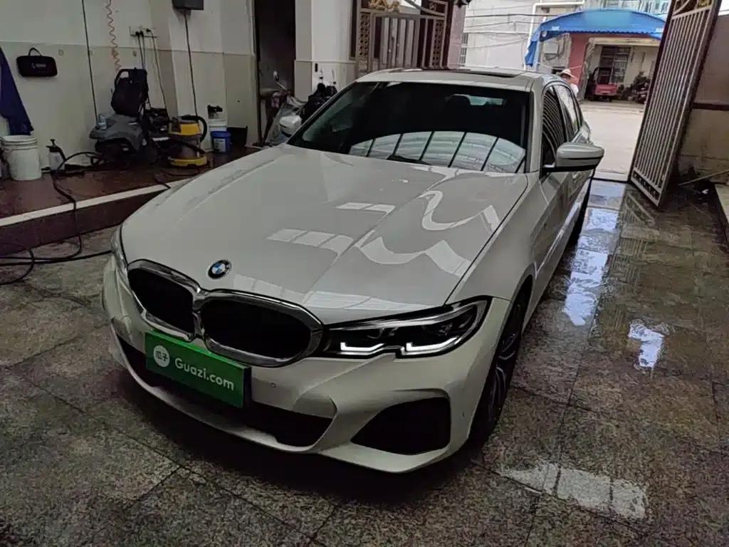 2020 BMW 3 Series 320Li M Sport Package — миниатюра 1
