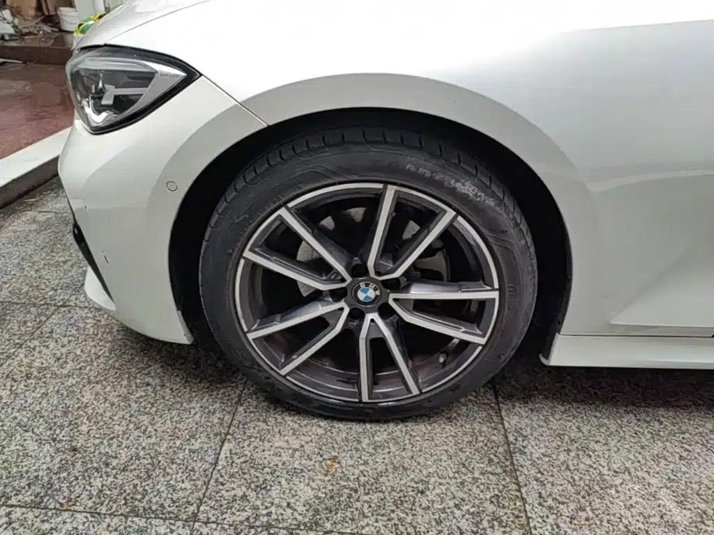 2020 BMW 3 Series 320Li M Sport Package — миниатюра 23