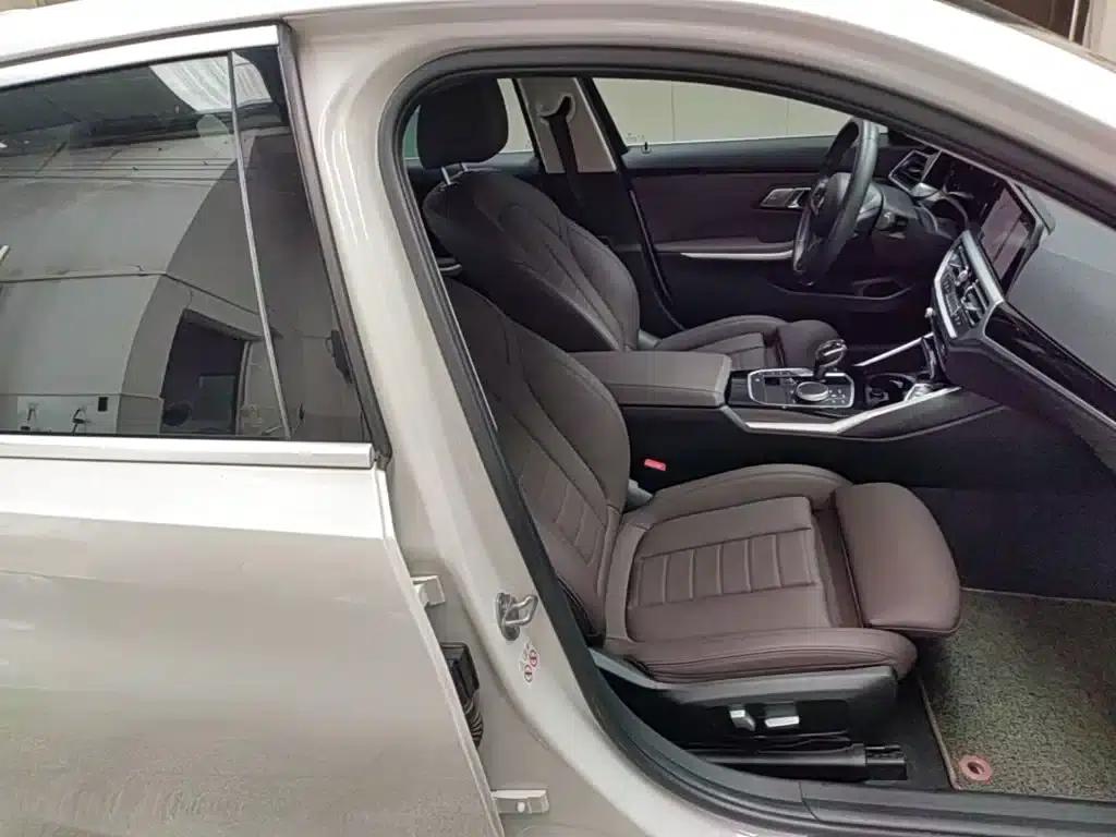 2020 BMW 3 Series 320Li M Sport Package — миниатюра 25
