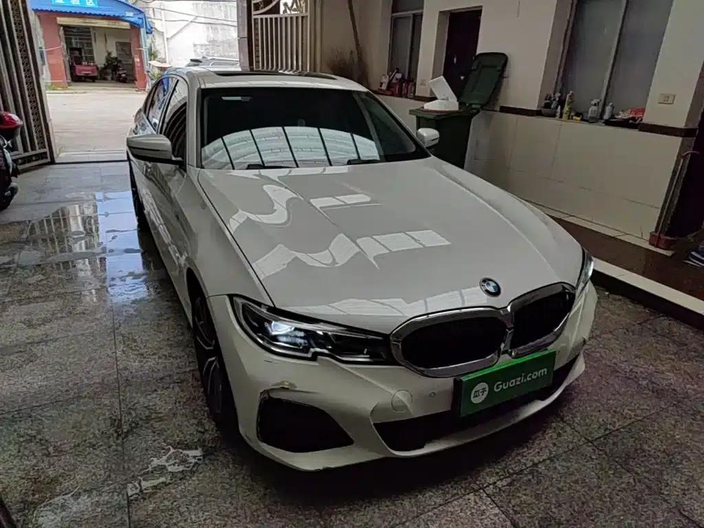 2020 BMW 3 Series 320Li M Sport Package — миниатюра 4