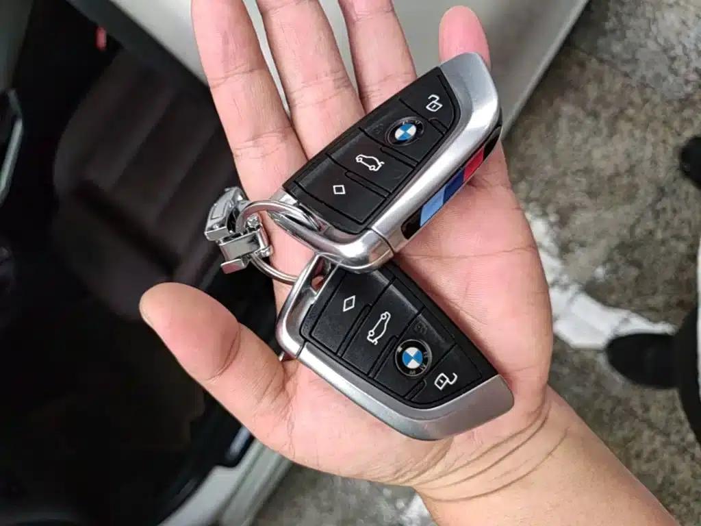 2020 BMW 3 Series 320Li M Sport Package — миниатюра 9