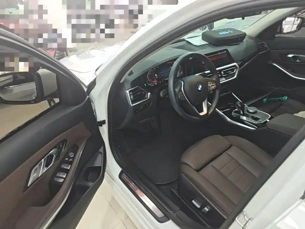 BMW 3 Series 2021 Facelift II 320i Sport Package — миниатюра 16