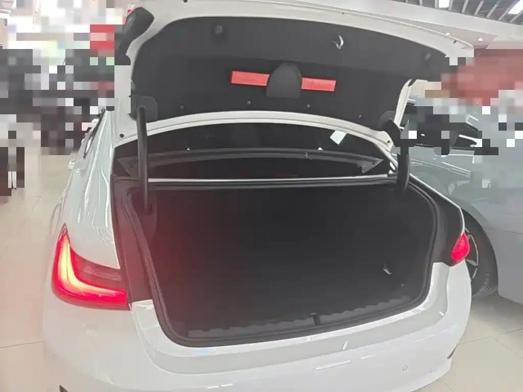 BMW 3 Series 2021 Facelift II 320i Sport Package — миниатюра 19