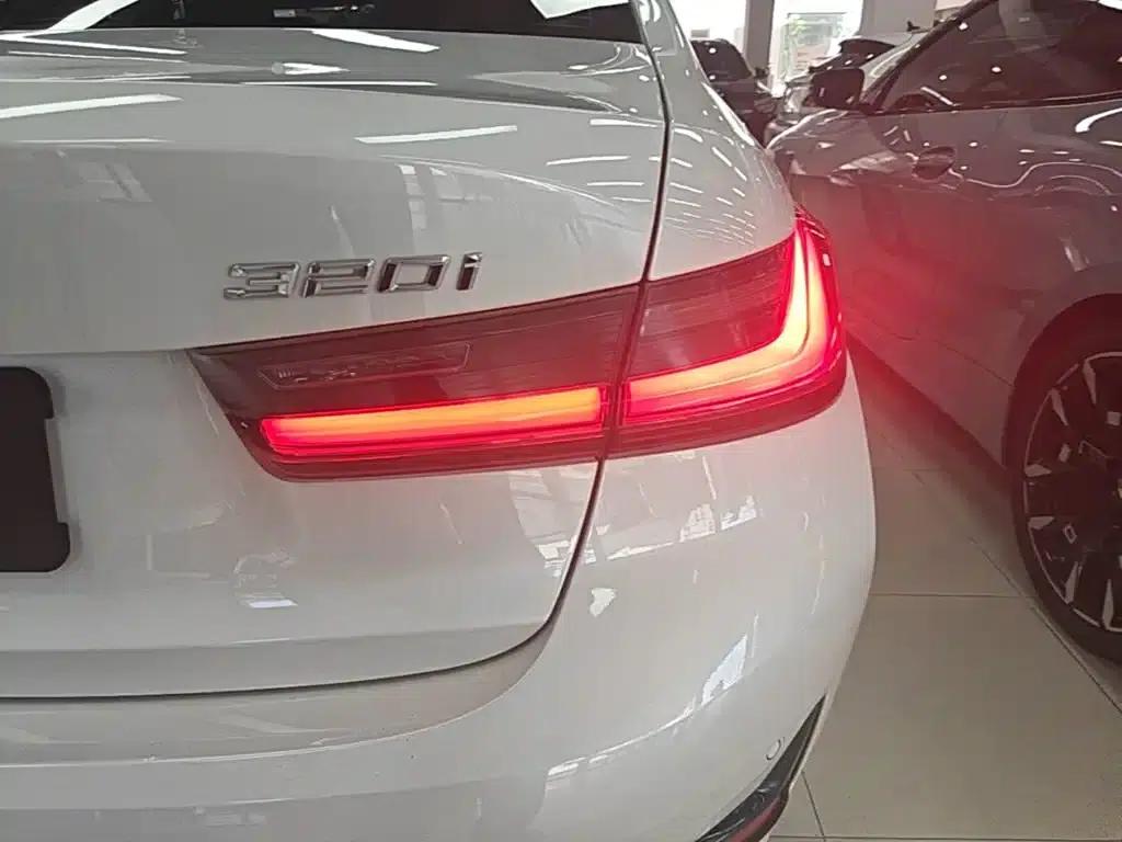 BMW 3 Series 2021 Facelift II 320i Sport Package — миниатюра 8