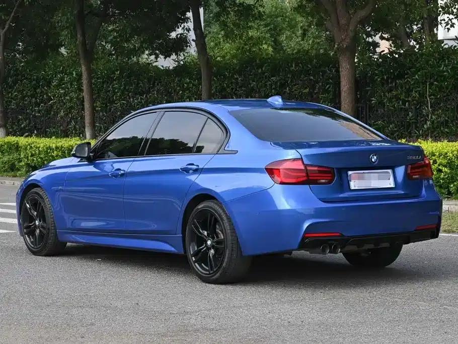 2018 BMW 3 Series 330Li M Sport Shadow Edition — миниатюра 10