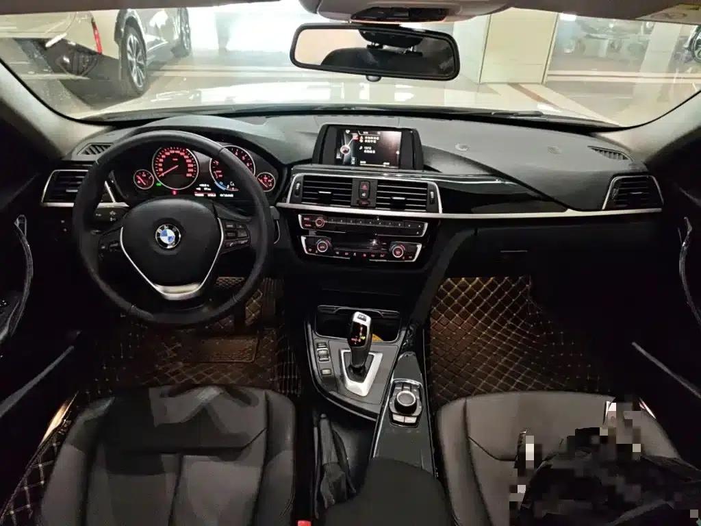 2017 BMW 3 Series 320Li Fashion Edition — миниатюра 6