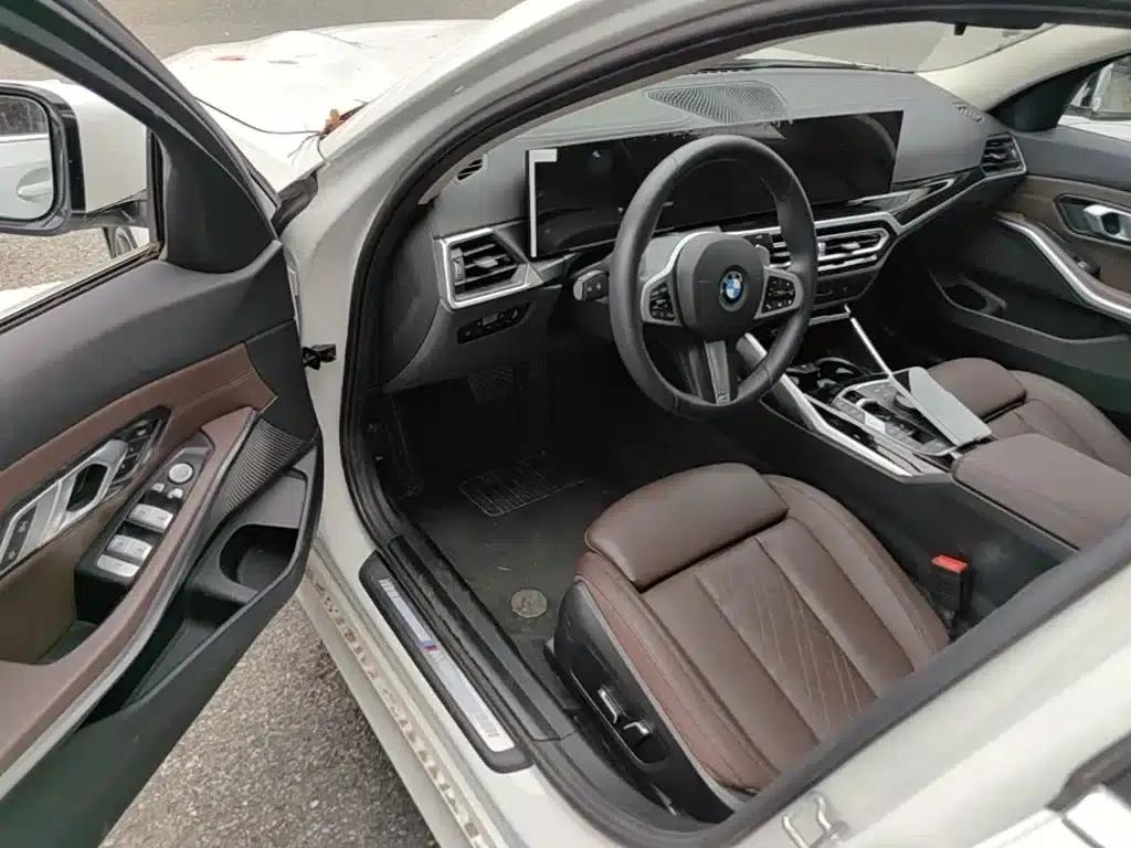 2024 BMW 3 Series 320Li M Sport Package — миниатюра 16