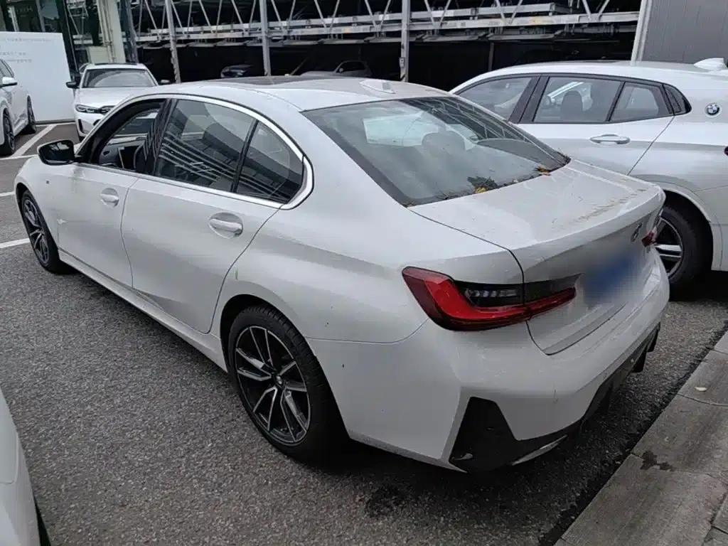 2024 BMW 3 Series 320Li M Sport Package — миниатюра 5