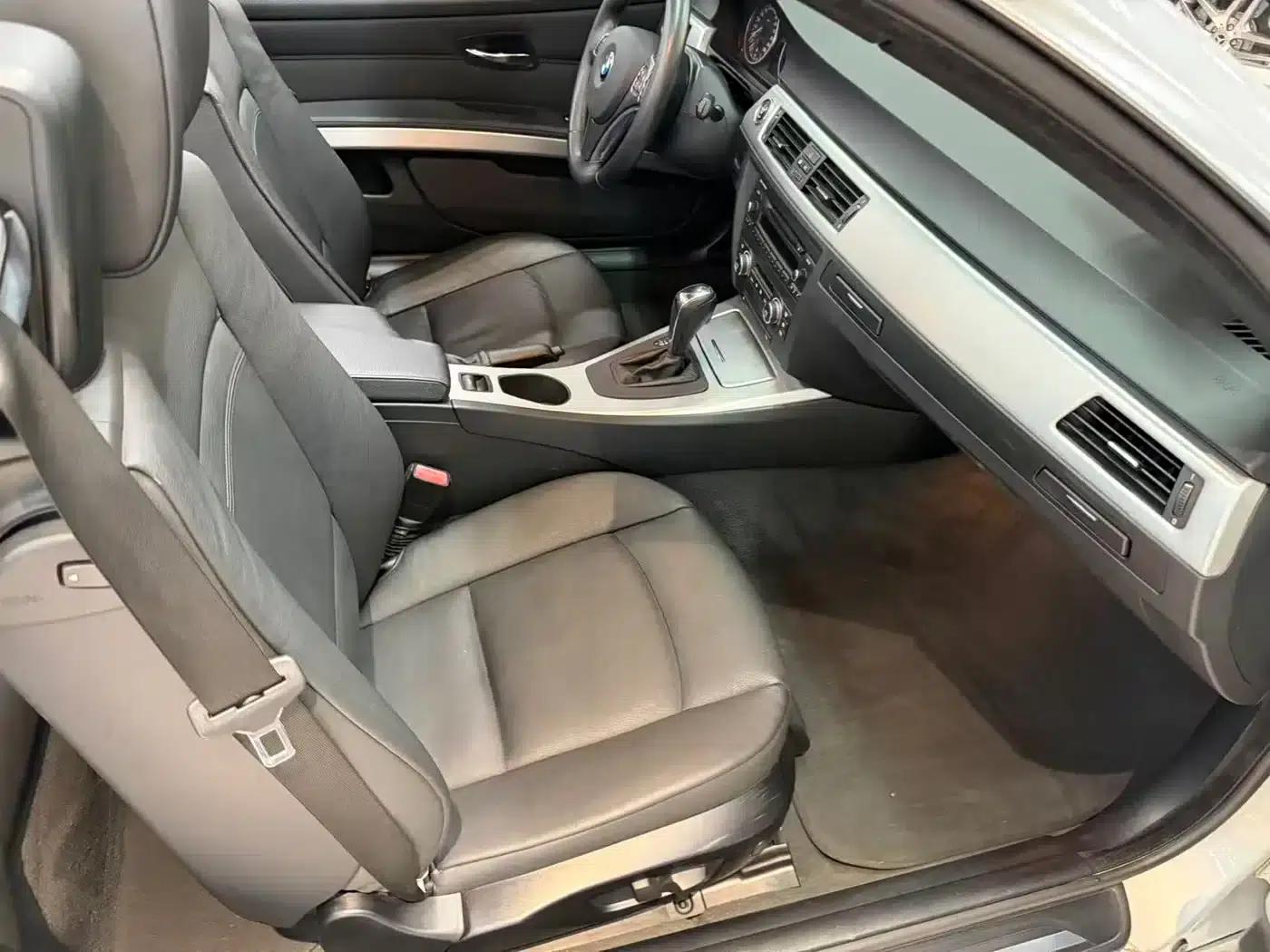 2009 BMW 3 Series 325i Convertible Coupe (Imported) — миниатюра 11