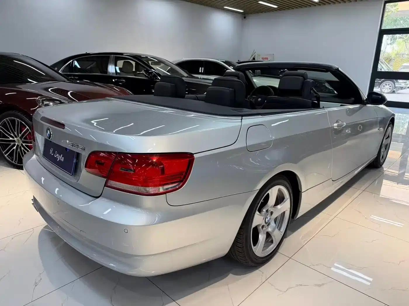2009 BMW 3 Series 325i Convertible Coupe (Imported) — миниатюра 3