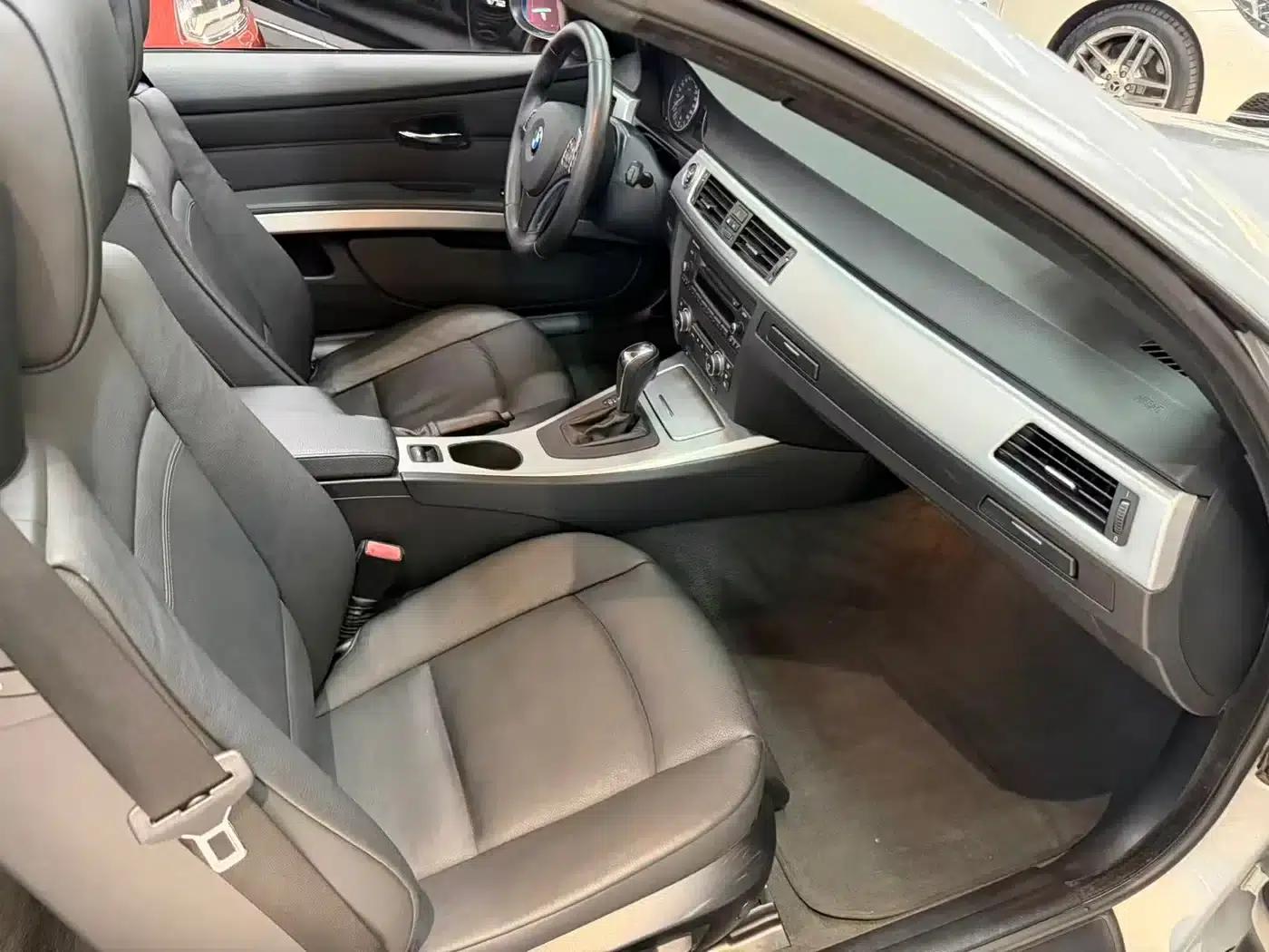 2009 BMW 3 Series 325i Convertible Coupe (Imported) — миниатюра 6
