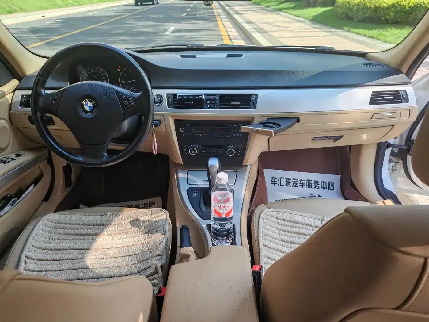 BMW 3 Series (Imported) 2012 318i Leading Edition — миниатюра 7