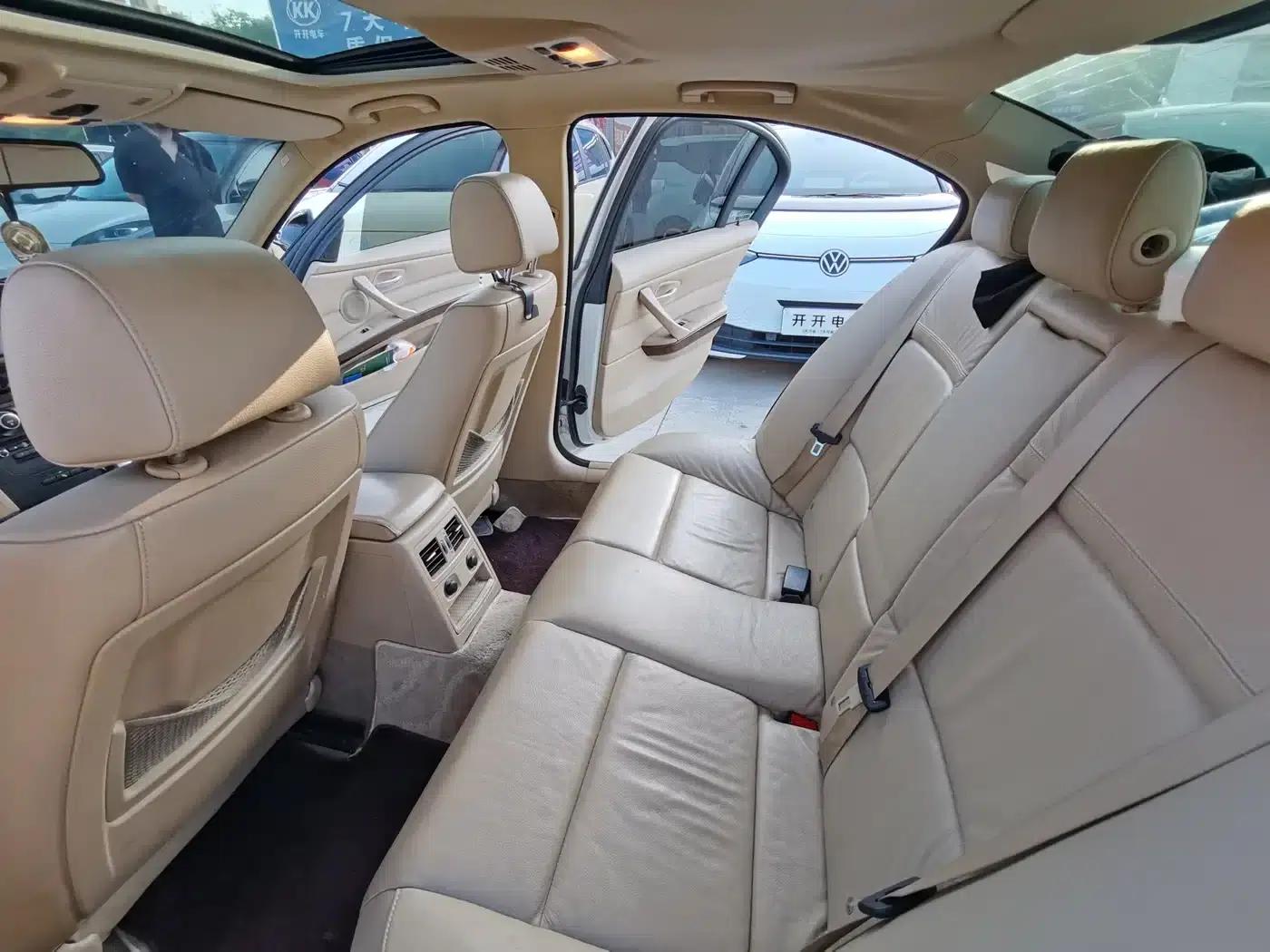 2010 BMW 3 Series Imported Model 325i Luxury — миниатюра 13