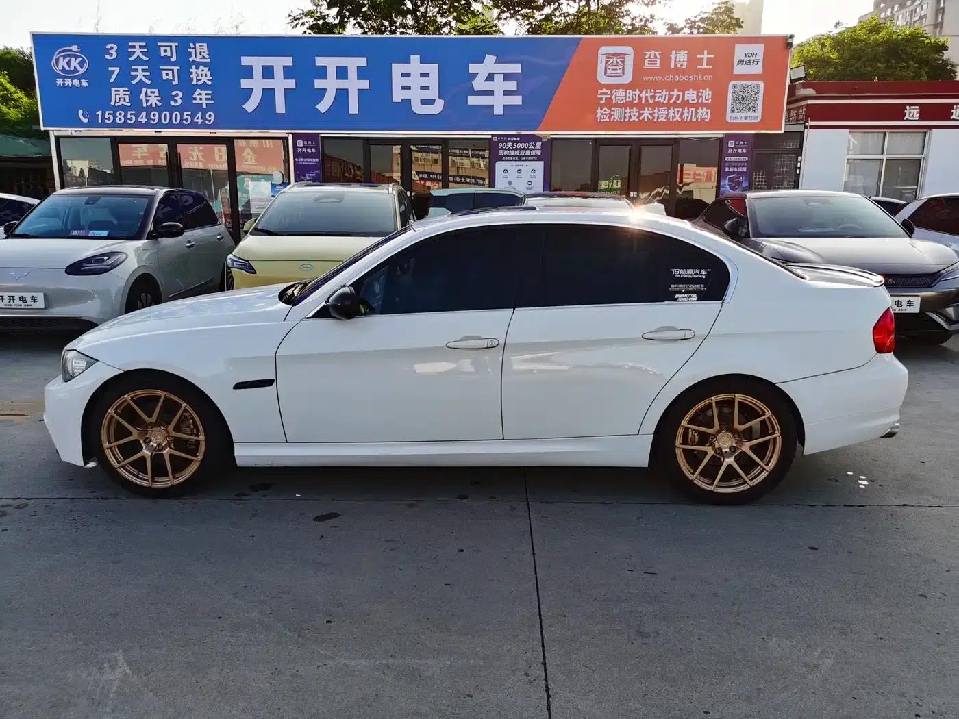 2010 BMW 3 Series Imported Model 325i Luxury — миниатюра 4