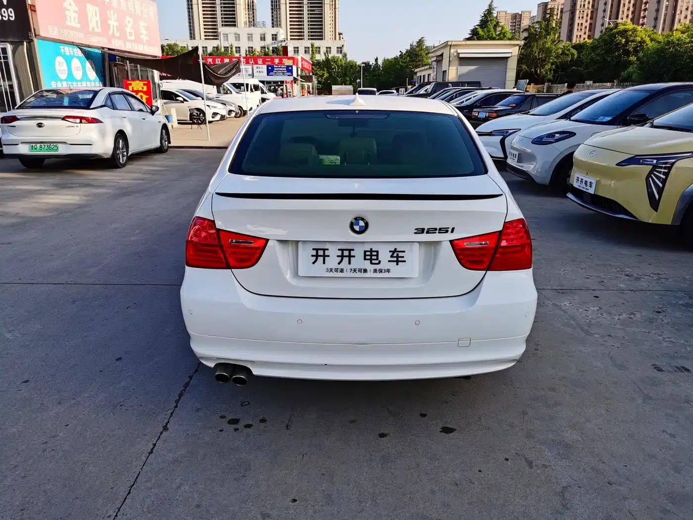 2010 BMW 3 Series Imported Model 325i Luxury — миниатюра 7