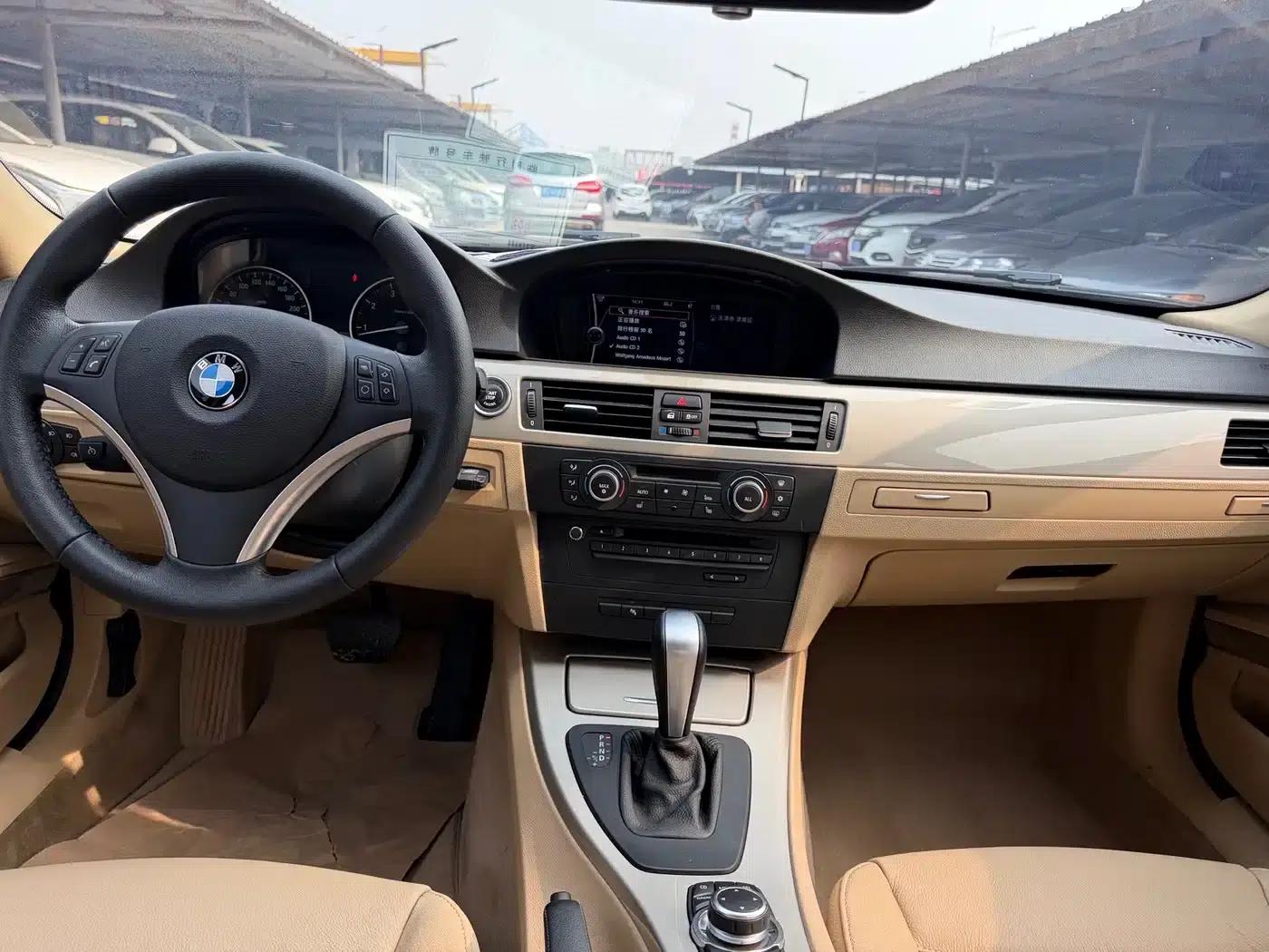 2010 BMW 3 Series Imported Model 320i Luxury — миниатюра 6