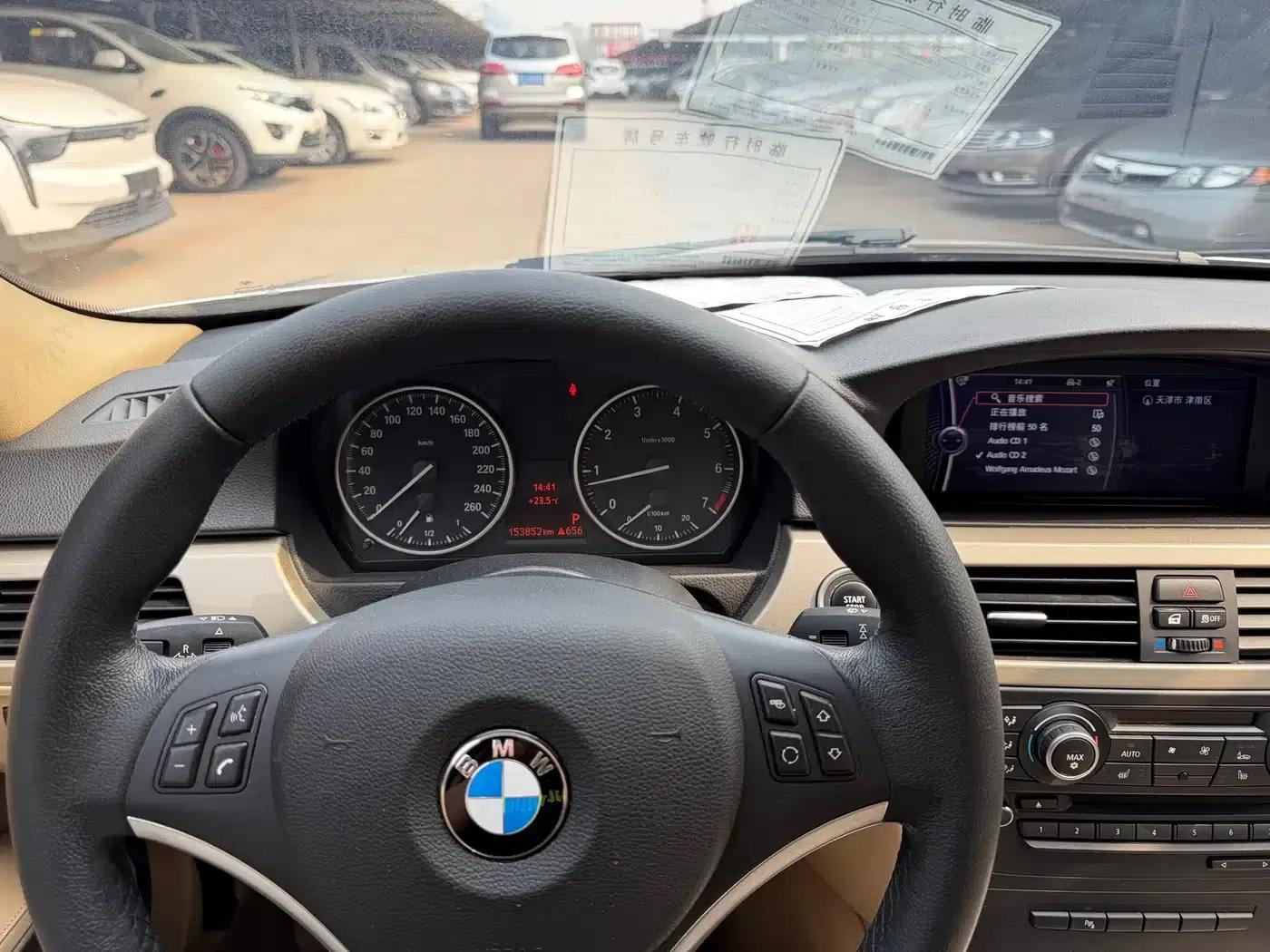 2010 BMW 3 Series Imported Model 320i Luxury — миниатюра 8