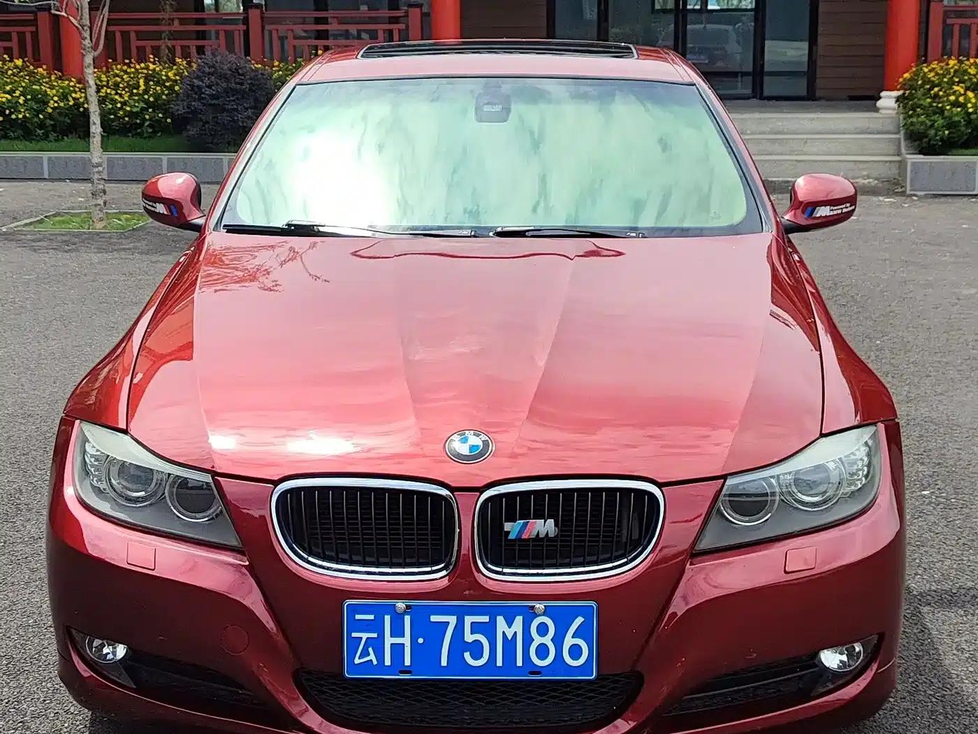 BMW 3 Series (Imported) 2012 318i Leading Edition — миниатюра 2