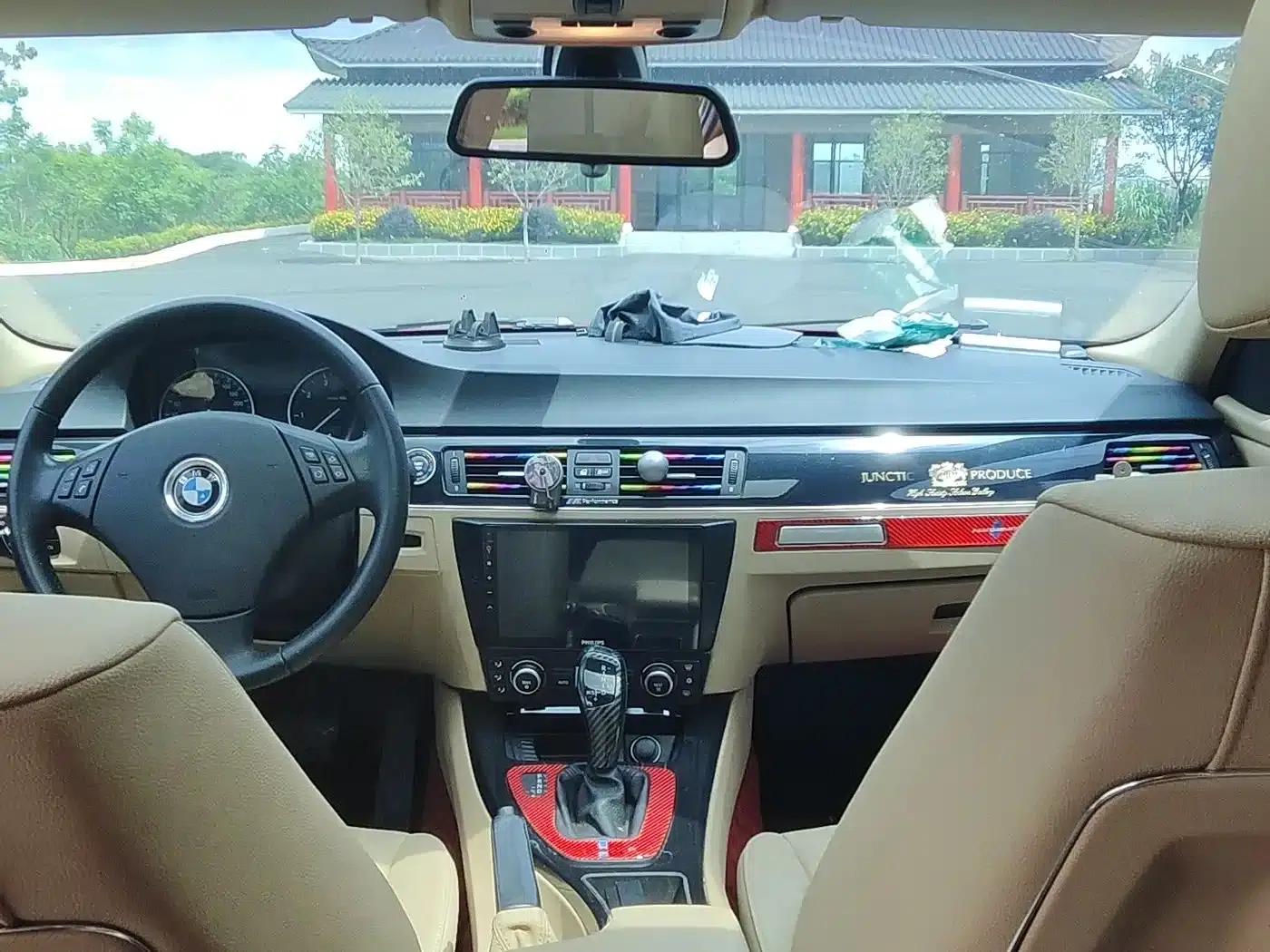 BMW 3 Series (Imported) 2012 318i Leading Edition — миниатюра 8
