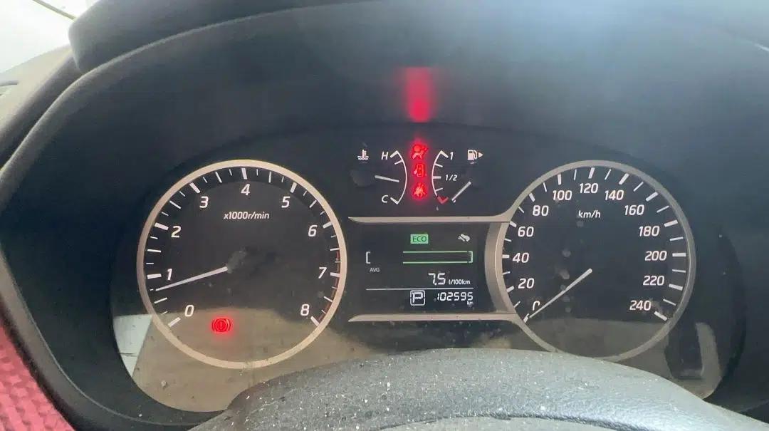 Nissan Lannia 2016 1.6L CVT Cool Edition — миниатюра 11