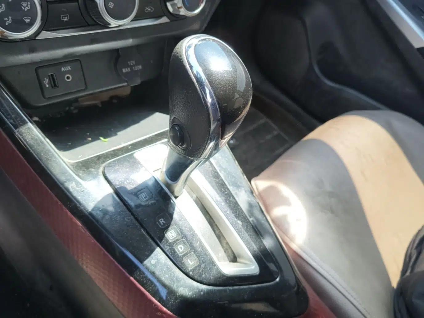 Nissan Lannia 2016 1.6L CVT Cool Edition — миниатюра 13
