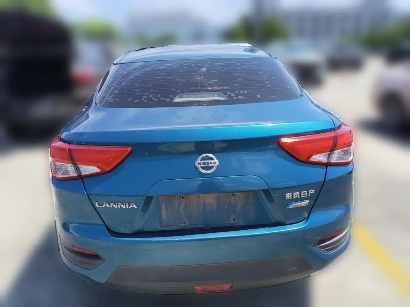 Nissan Lannia 2016 1.6L CVT Cool Edition — миниатюра 5