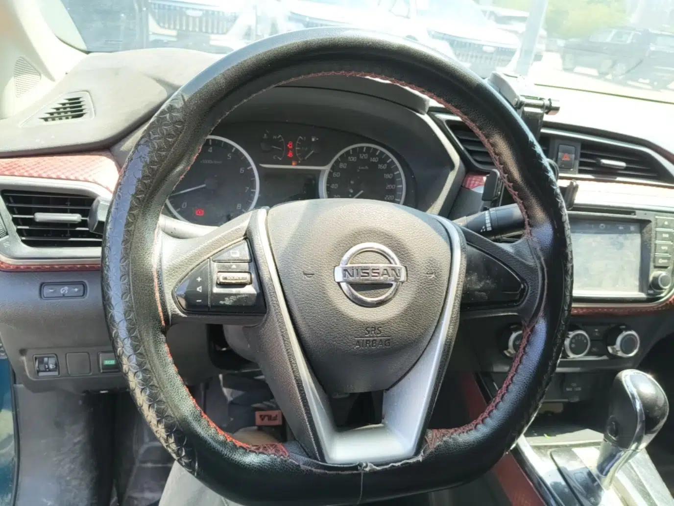 Nissan Lannia 2016 1.6L CVT Cool Edition — миниатюра 9