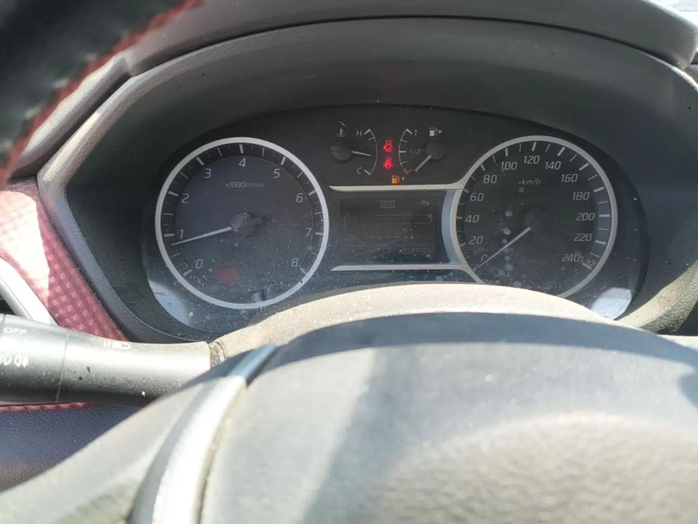 Nissan Lannia 2016 1.6L CVT Cool Edition — миниатюра 10