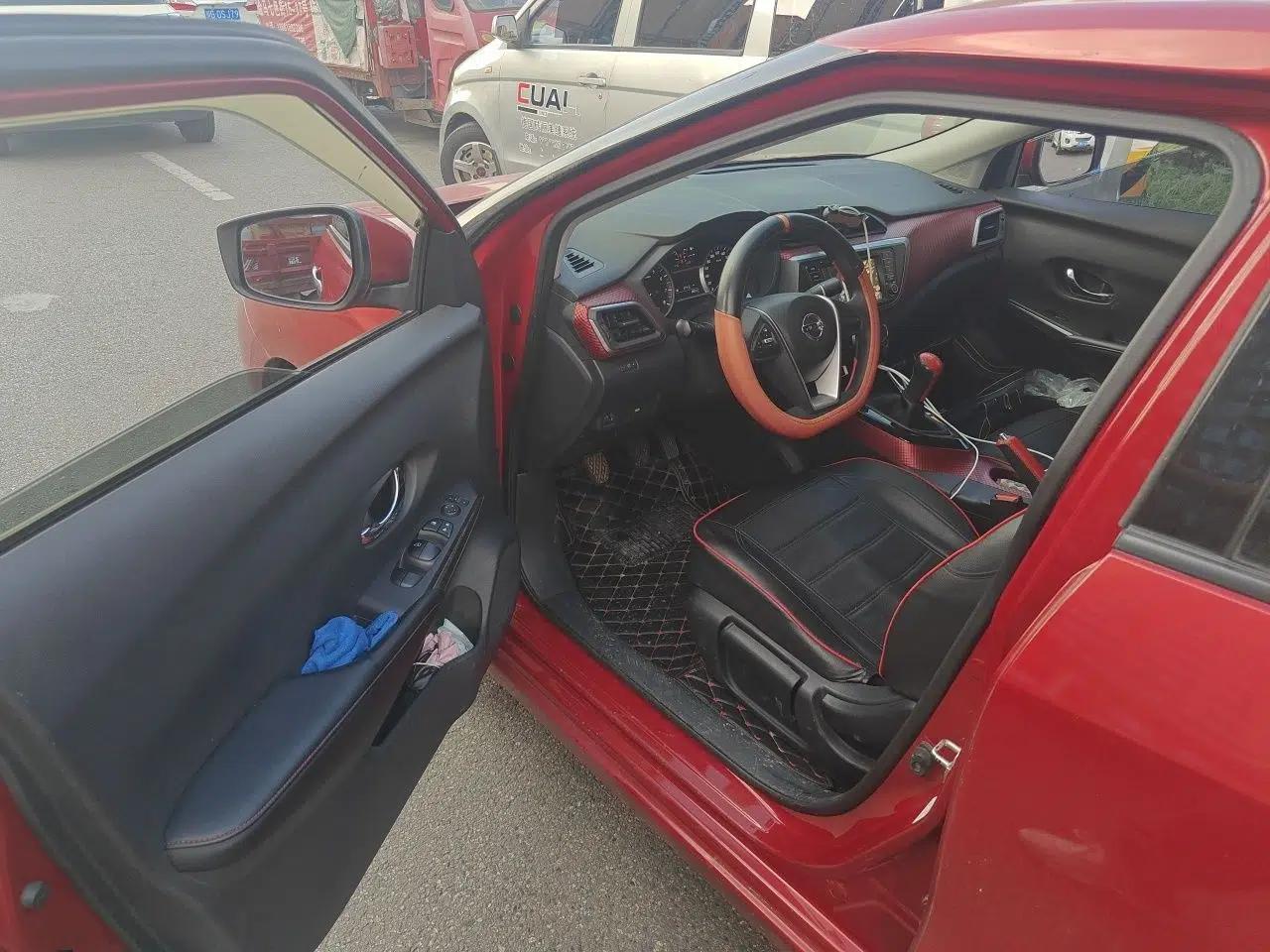 Nissan Lannia 2016 1.6L Manual Cool Edition — миниатюра 16