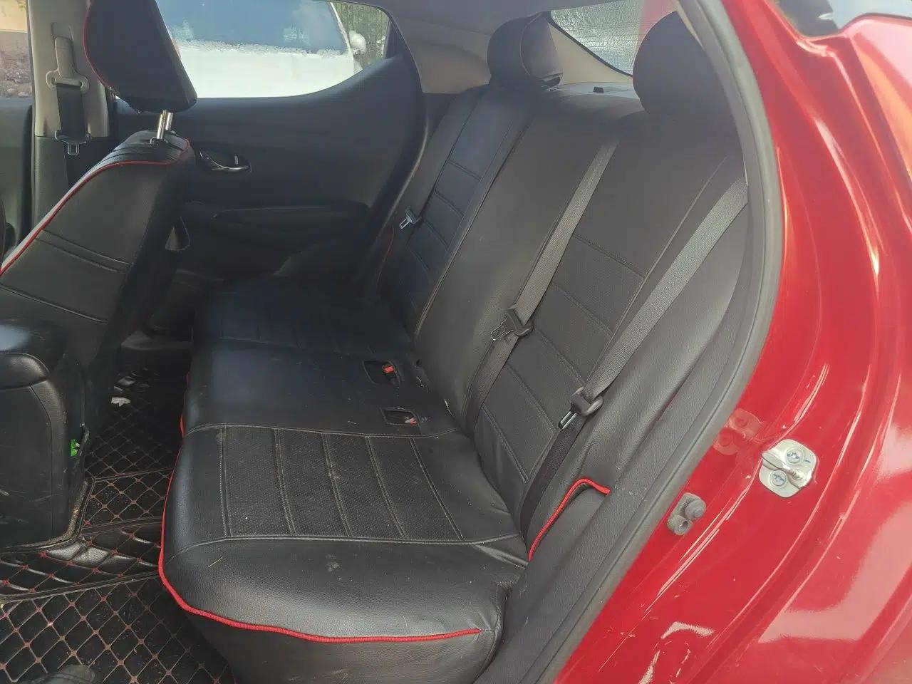 Nissan Lannia 2016 1.6L Manual Cool Edition — миниатюра 17