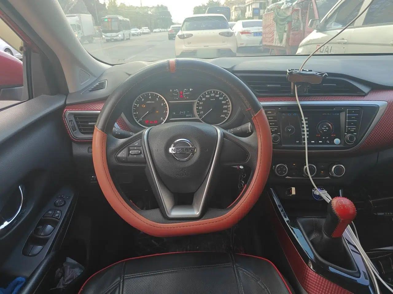 Nissan Lannia 2016 1.6L Manual Cool Edition — миниатюра 10