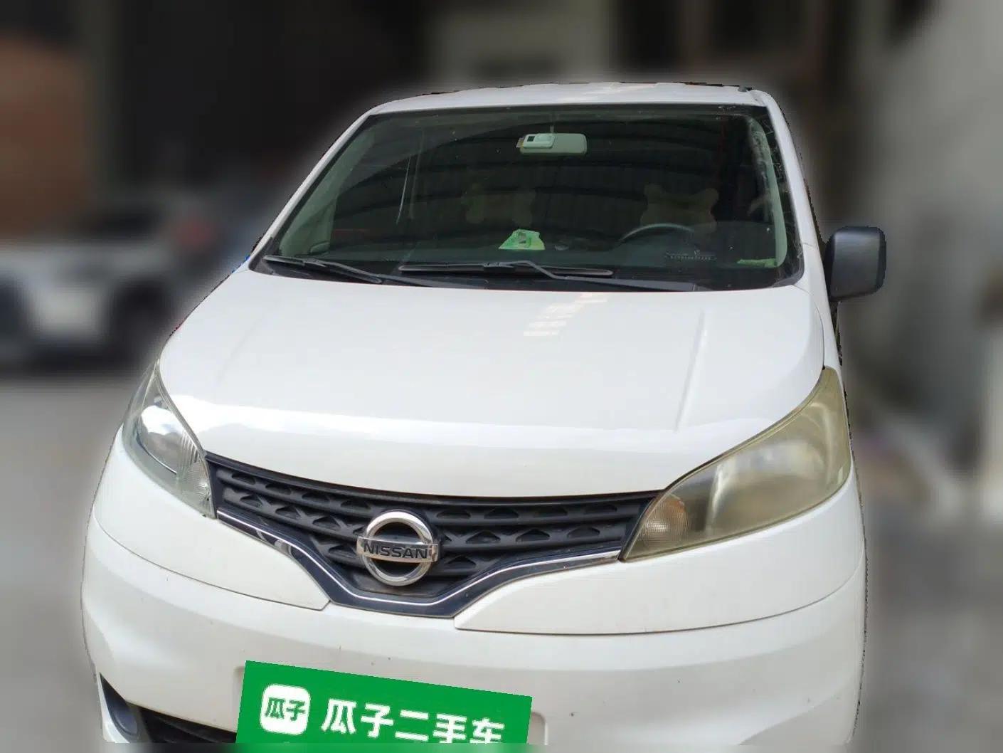 Nissan NV200 2012 1.6L 232 Seats Zunya Trim — миниатюра 2
