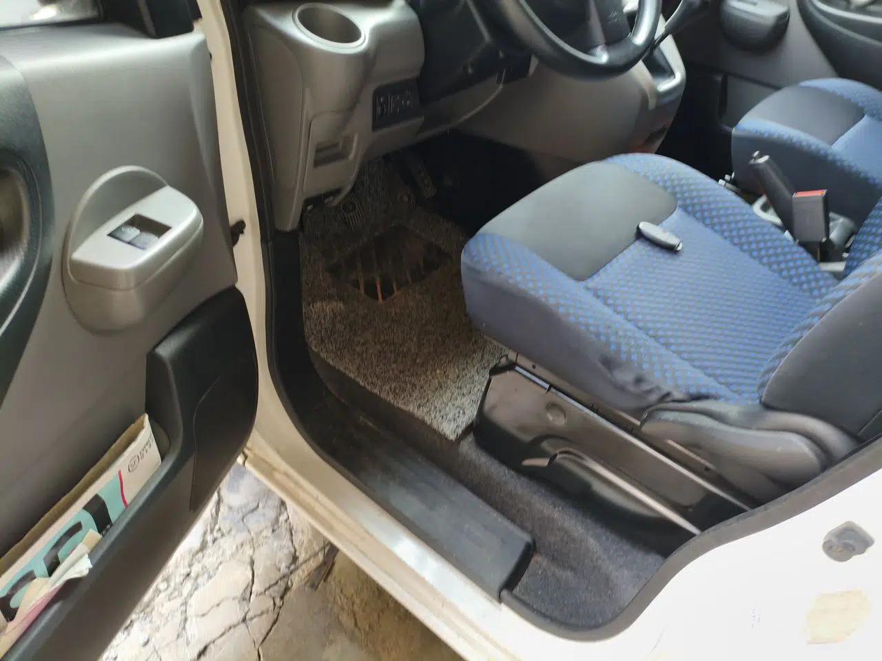 Nissan NV200 2012 1.6L 232 Seats Zunya Trim — миниатюра 16