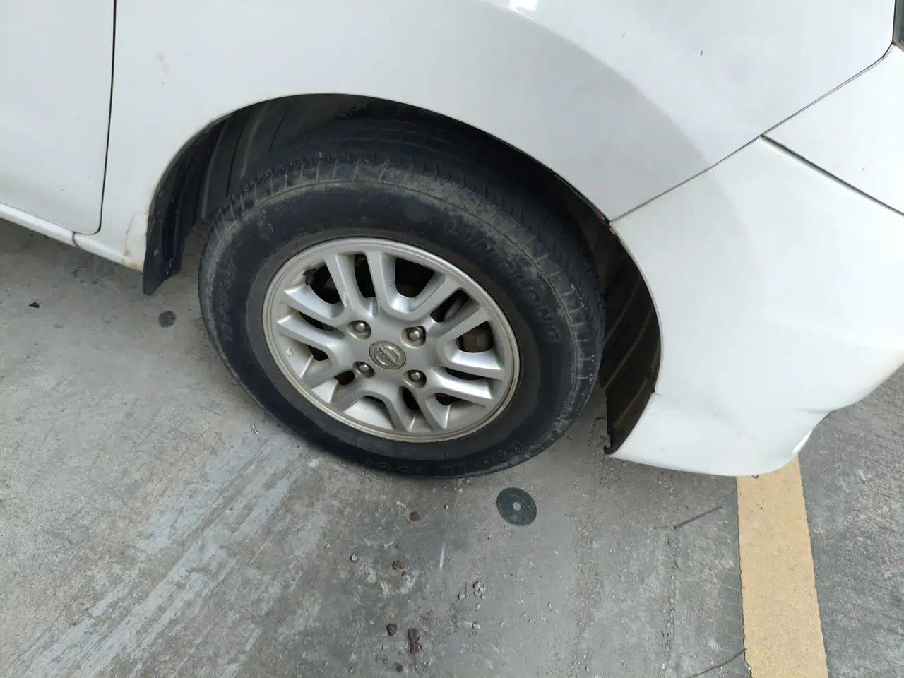 Nissan NV200 2012 1.6L 232 Seats Zunya Trim — миниатюра 8