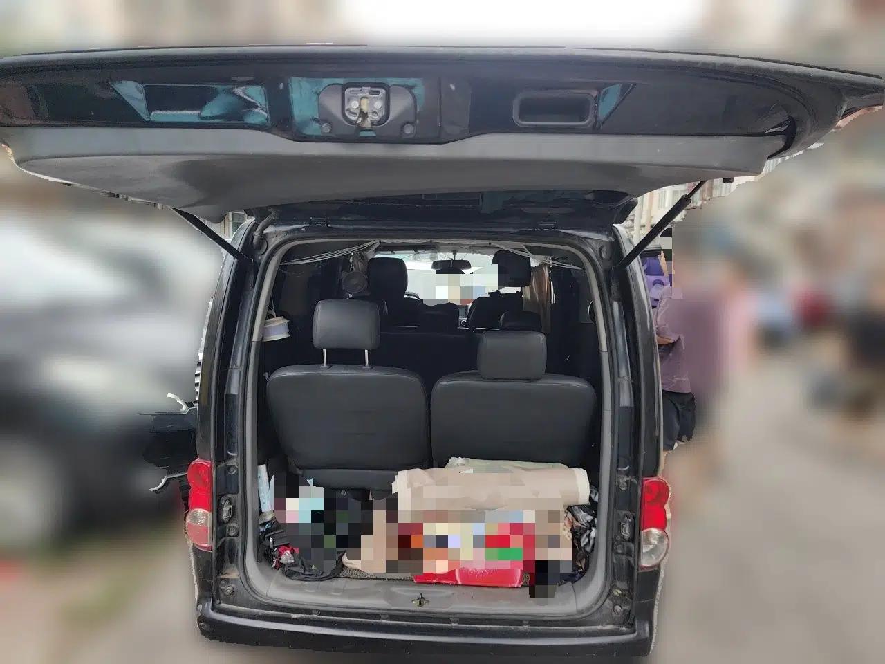 Nissan NV200 2013 1.6L Luxury Model China IV Standard — миниатюра 19