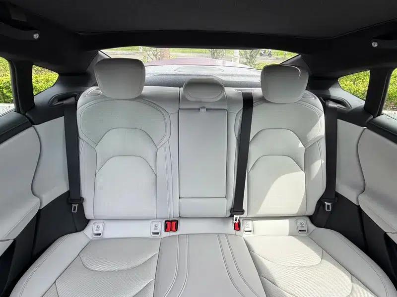 Xiaomi SU7 2024 All-Wheel Drive Long Range Max Edition — миниатюра 11