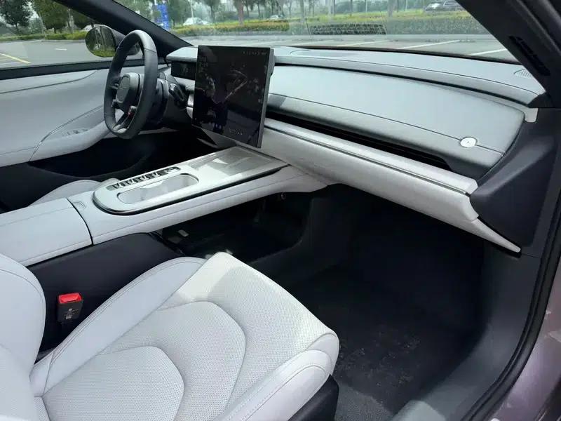Xiaomi SU7 2024 All-Wheel Drive Long Range Max Edition — миниатюра 9