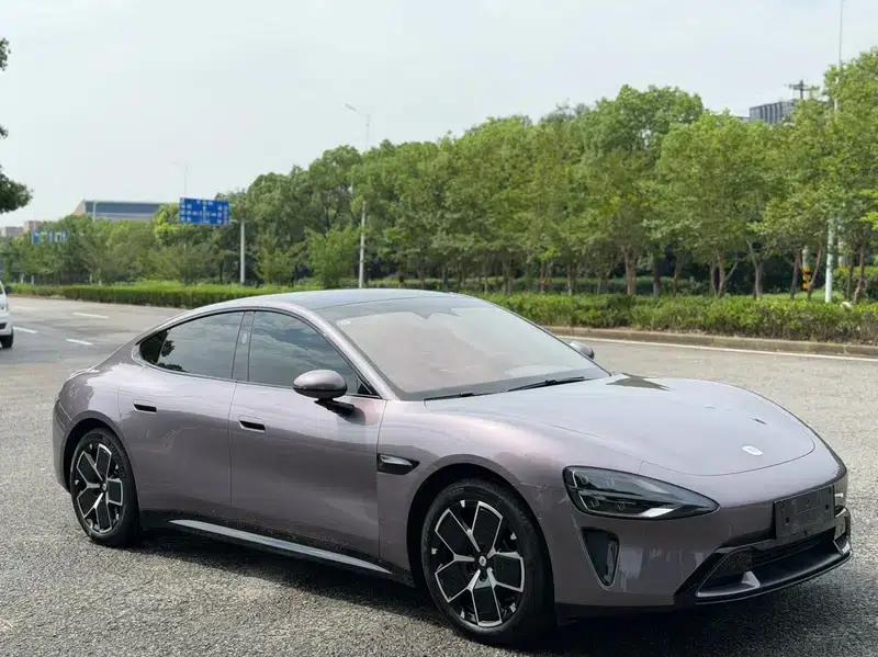 Xiaomi SU7 2024 Rear-Wheel Drive Standard Long-Range Edition — миниатюра 3