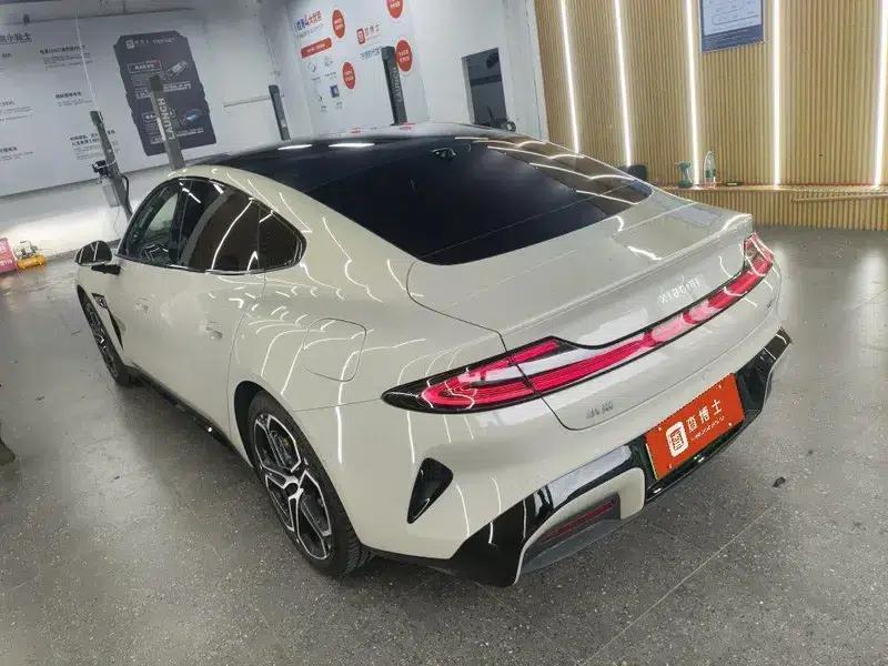 Xiaomi SU7 2024 Rear-Wheel Drive Standard Long-Range Edition — миниатюра 3