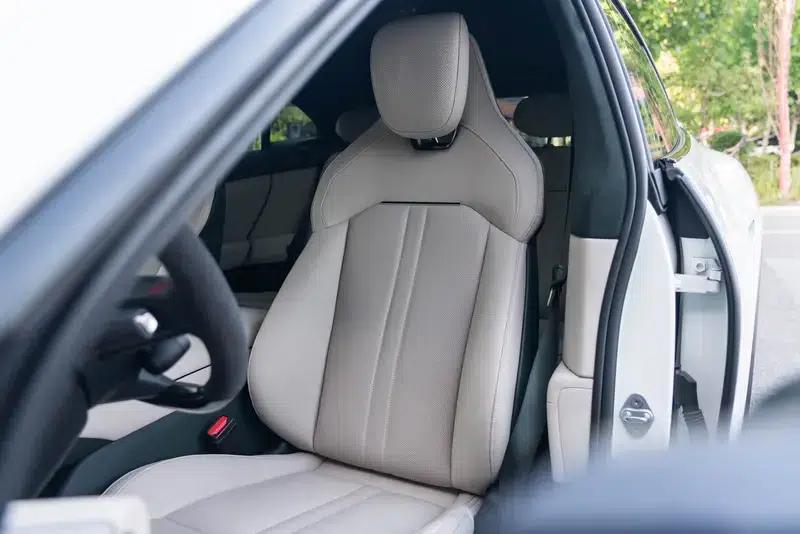 Xiaomi YU7 2025 All-Wheel Drive Max Edition — миниатюра 31