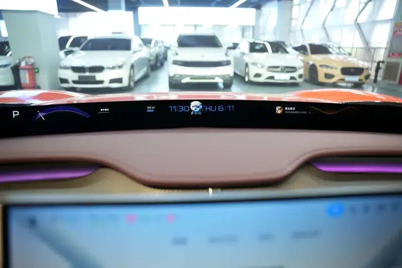 Xiaomi YU7 2025 All-Wheel Drive Max Edition — миниатюра 11