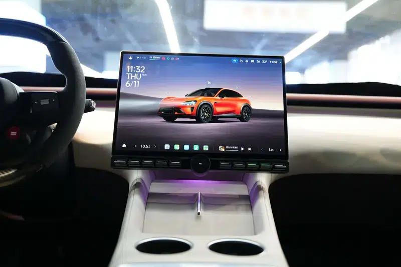 Xiaomi YU7 2025 All-Wheel Drive Max Edition — миниатюра 14